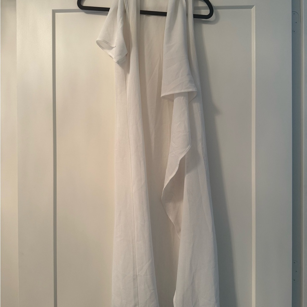 Elegant White overpiece